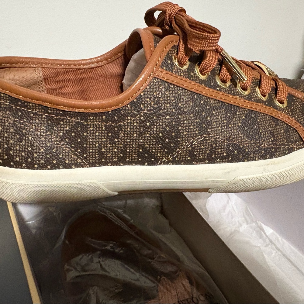 Michael Kors Brown Fashion Sneakers with Geometric Pattern - Picture 2 of 4
